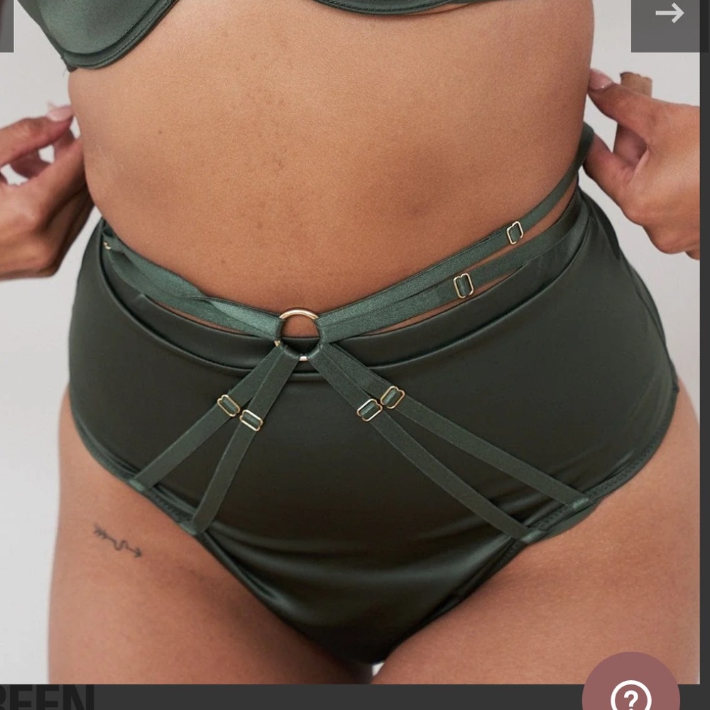 NWT Lunalae Pole Shorts